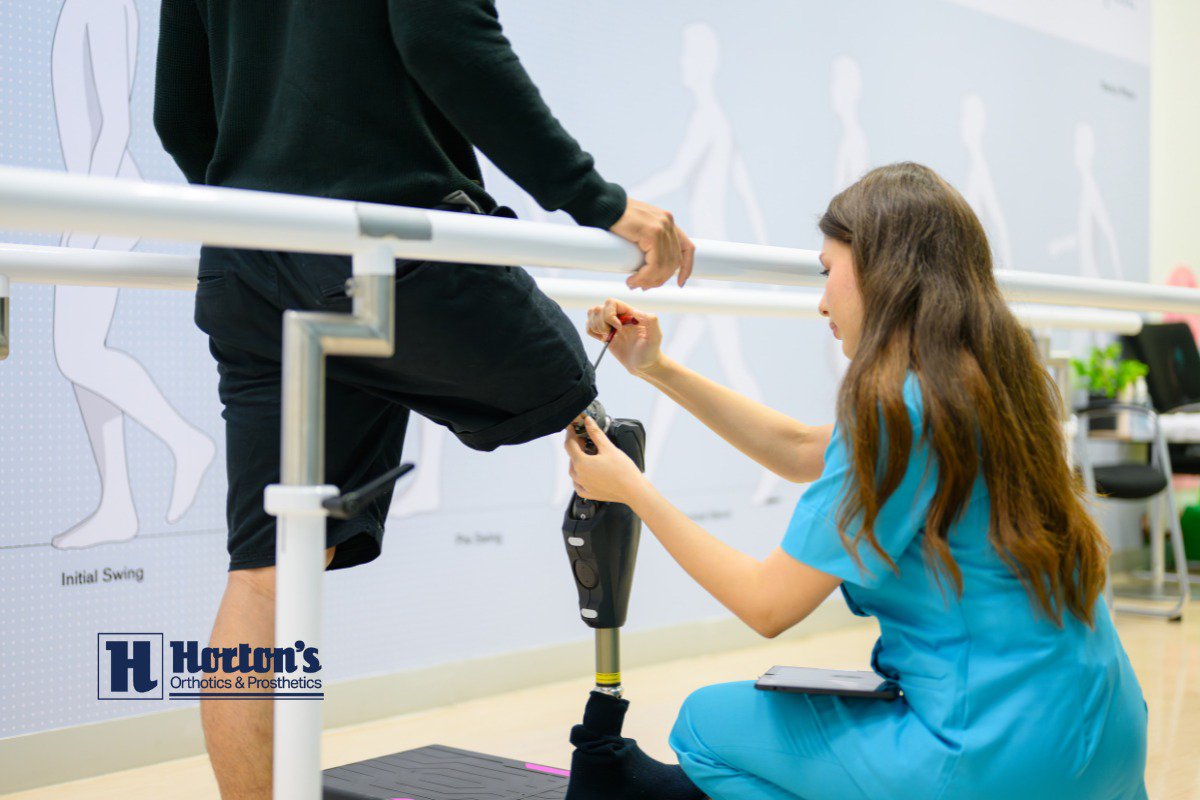 prosthetics vs orthotics